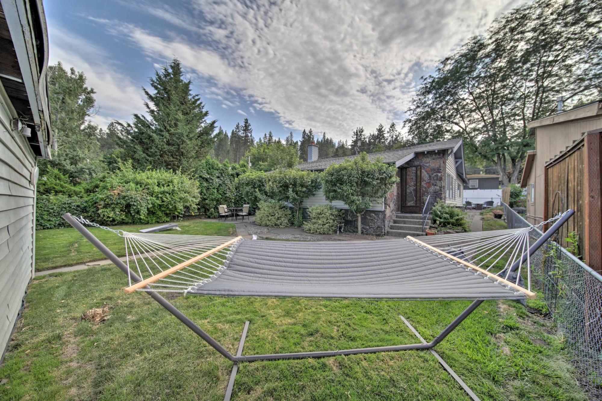Bright And Airy Liberty Lake Abode With Backyard! Екстер'єр фото