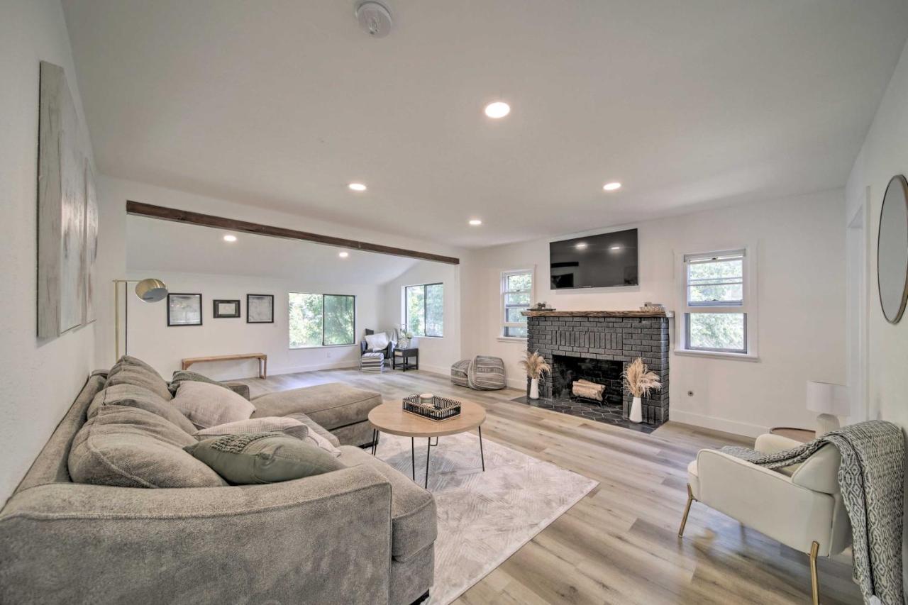 Bright And Airy Liberty Lake Abode With Backyard! Екстер'єр фото