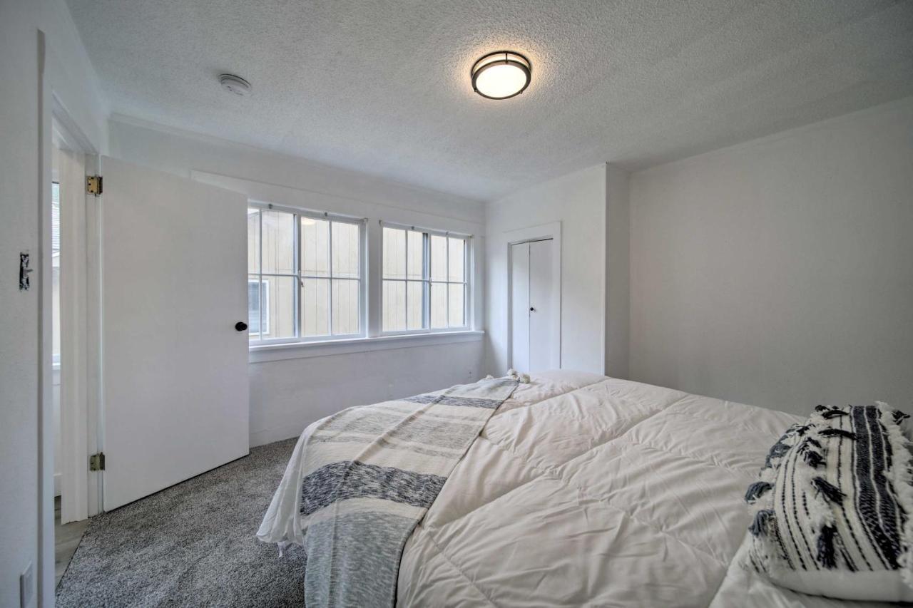 Bright And Airy Liberty Lake Abode With Backyard! Екстер'єр фото