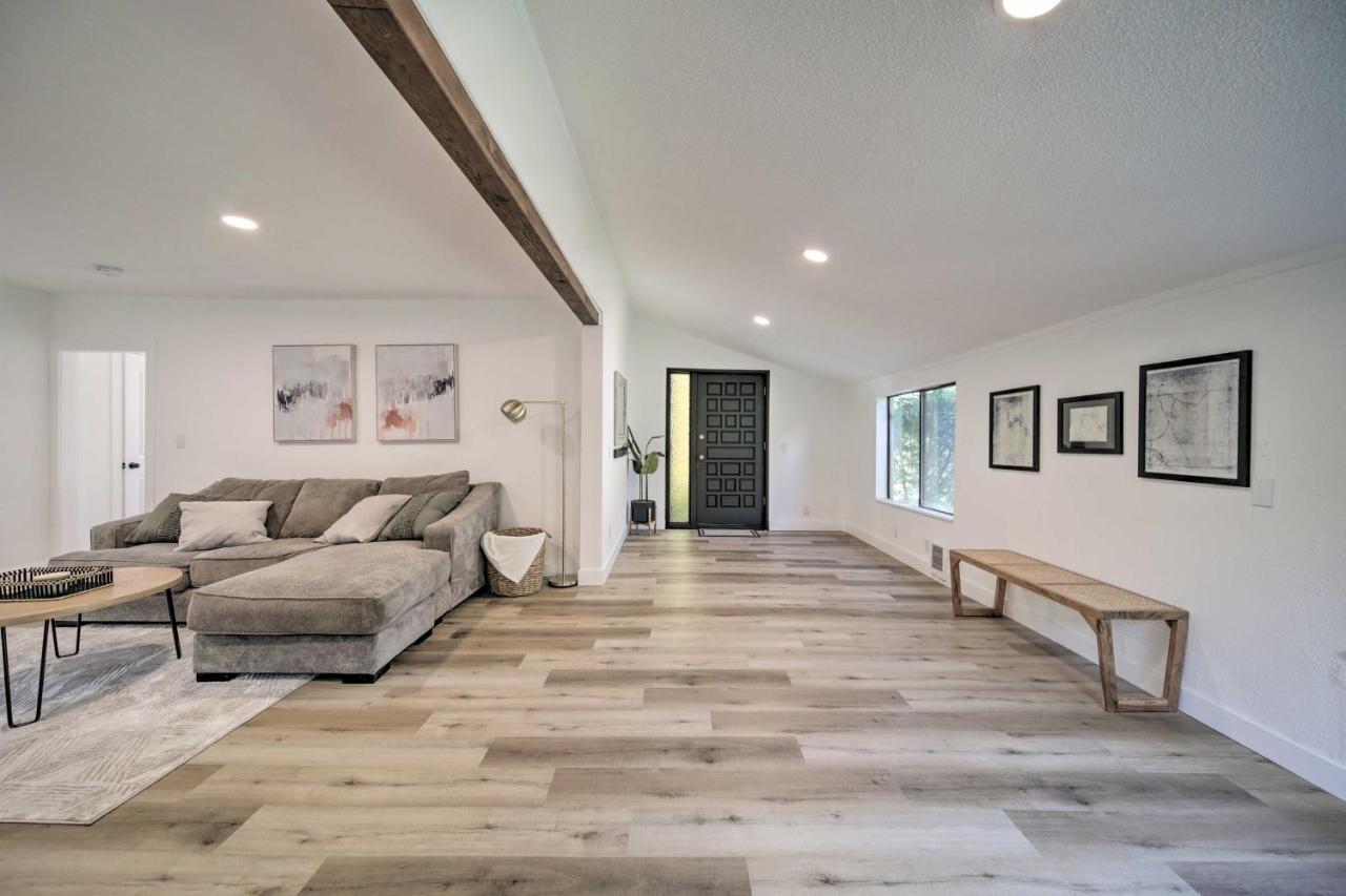 Bright And Airy Liberty Lake Abode With Backyard! Екстер'єр фото